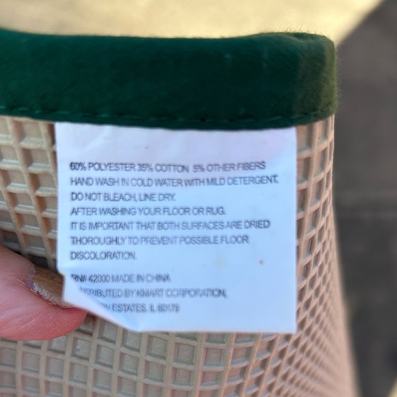 Bundle of 3 Christmas rugs.  2 are trees and 1 is a matching combo pic. - Picture 4 of 8